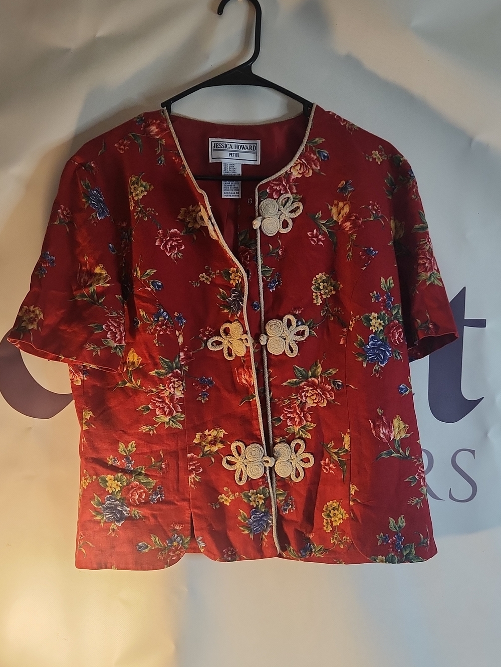 Jessica Howard Red Floral Short-Sleeve Button-Front Top